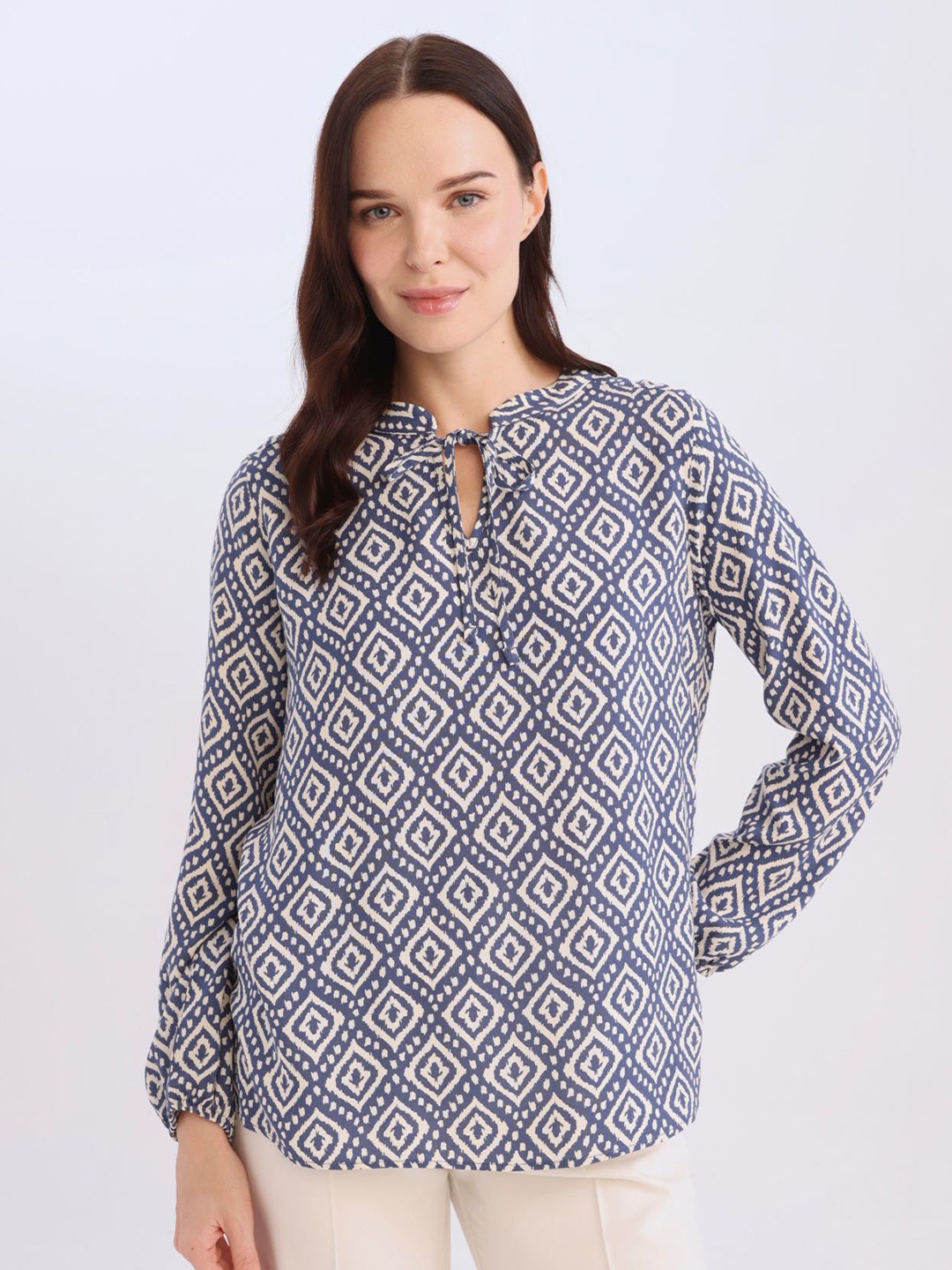 

DeFacto Print Tie-Up Neck Top, Na