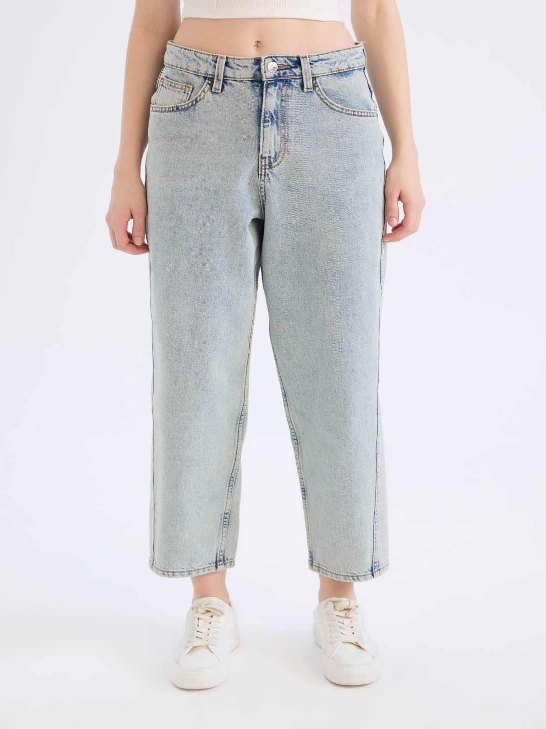 

DeFacto Women Heavy Fade Cotton Jeans, Blue