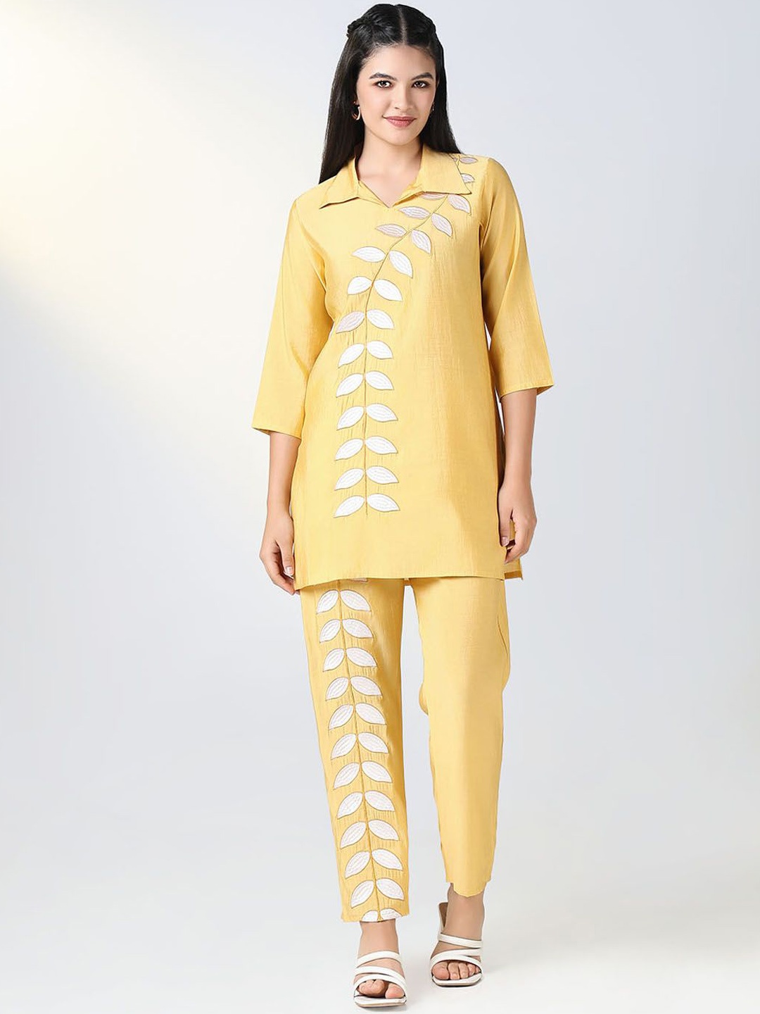 

SHOWOFF Floral Embroidered Shirt Collar Tunic And Trouser, Yellow