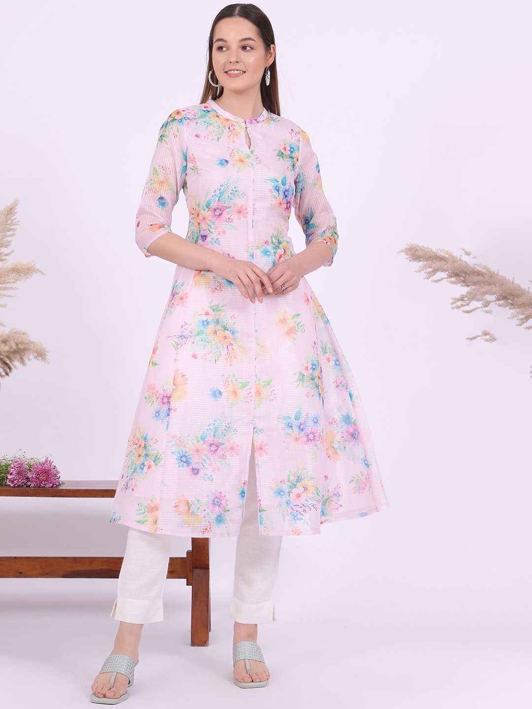 

AURELIA Floral Printed Mandarin Collar Kurta Panelled A-Line Kurta, Pink