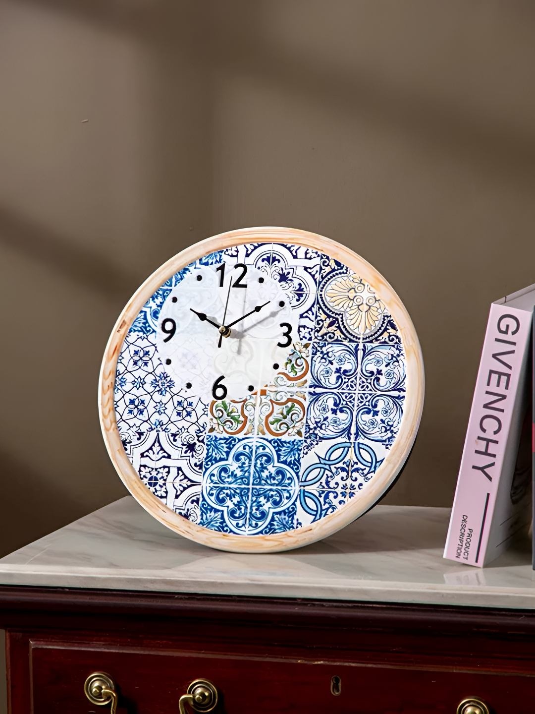 

THEDECORKART White & Blue Printed Vintage Table Clock