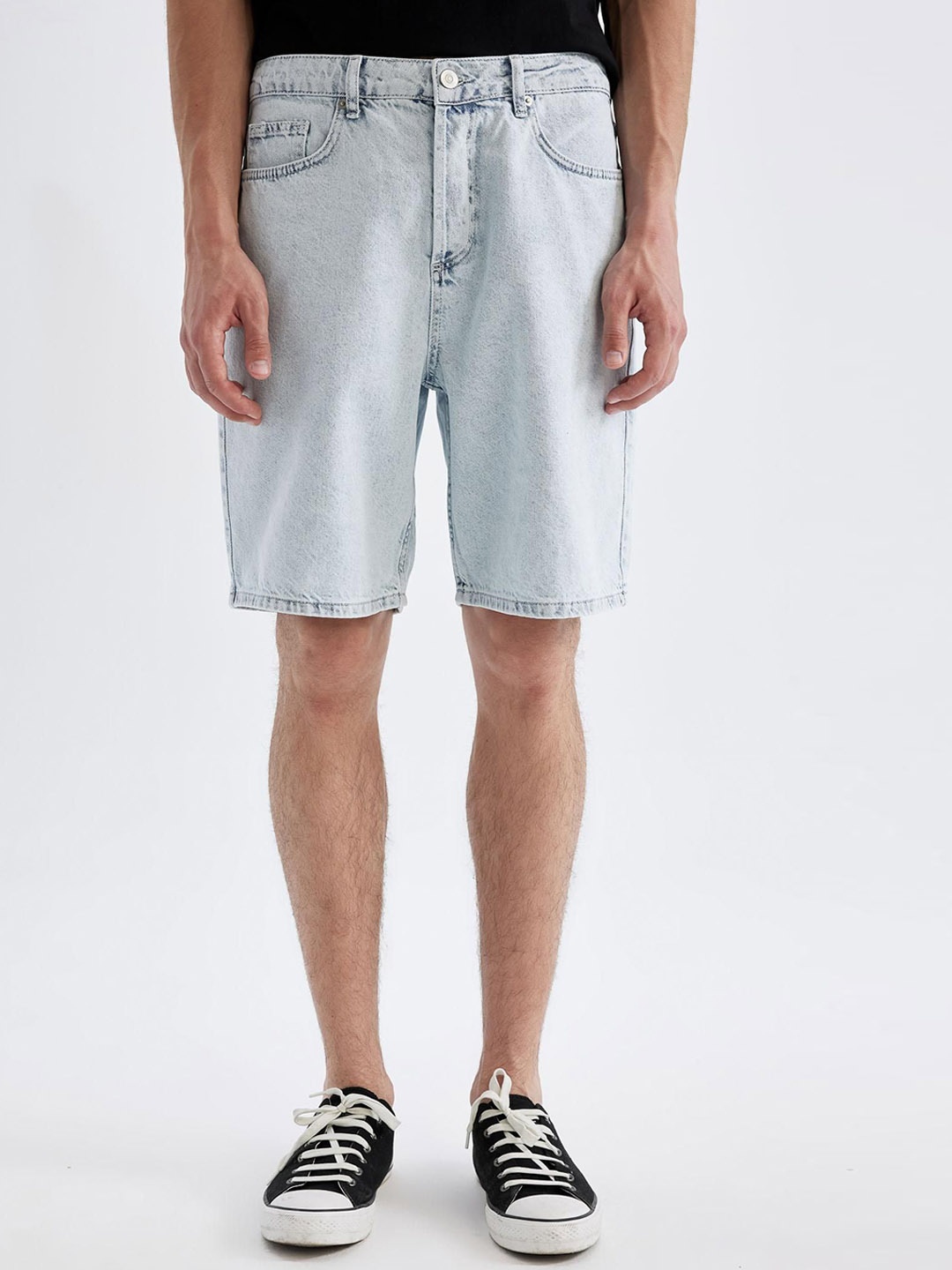 

DeFacto Men Pure Cotton Regular Fit Regular Shorts, Blue