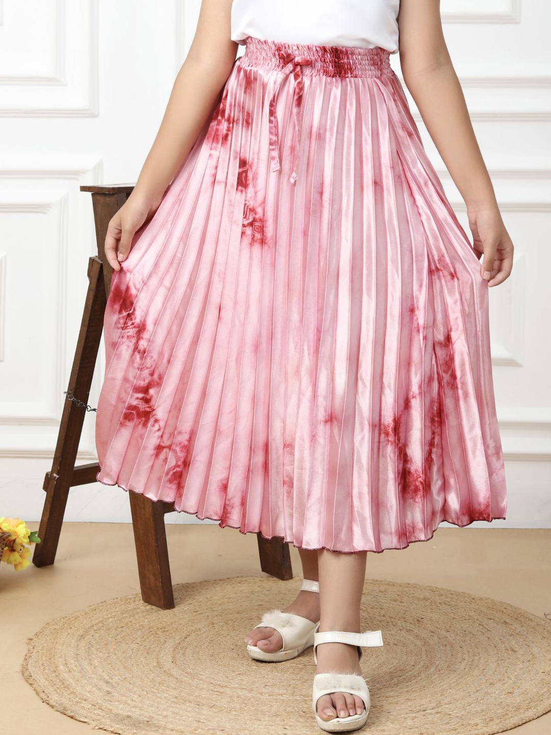 

Ishti Girls Tie Dyed Pleated Skirt, Pink