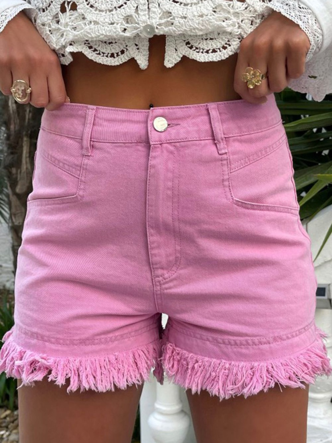 

Errabelly Women Pink Frayed Edge High-Rise Denim Shorts