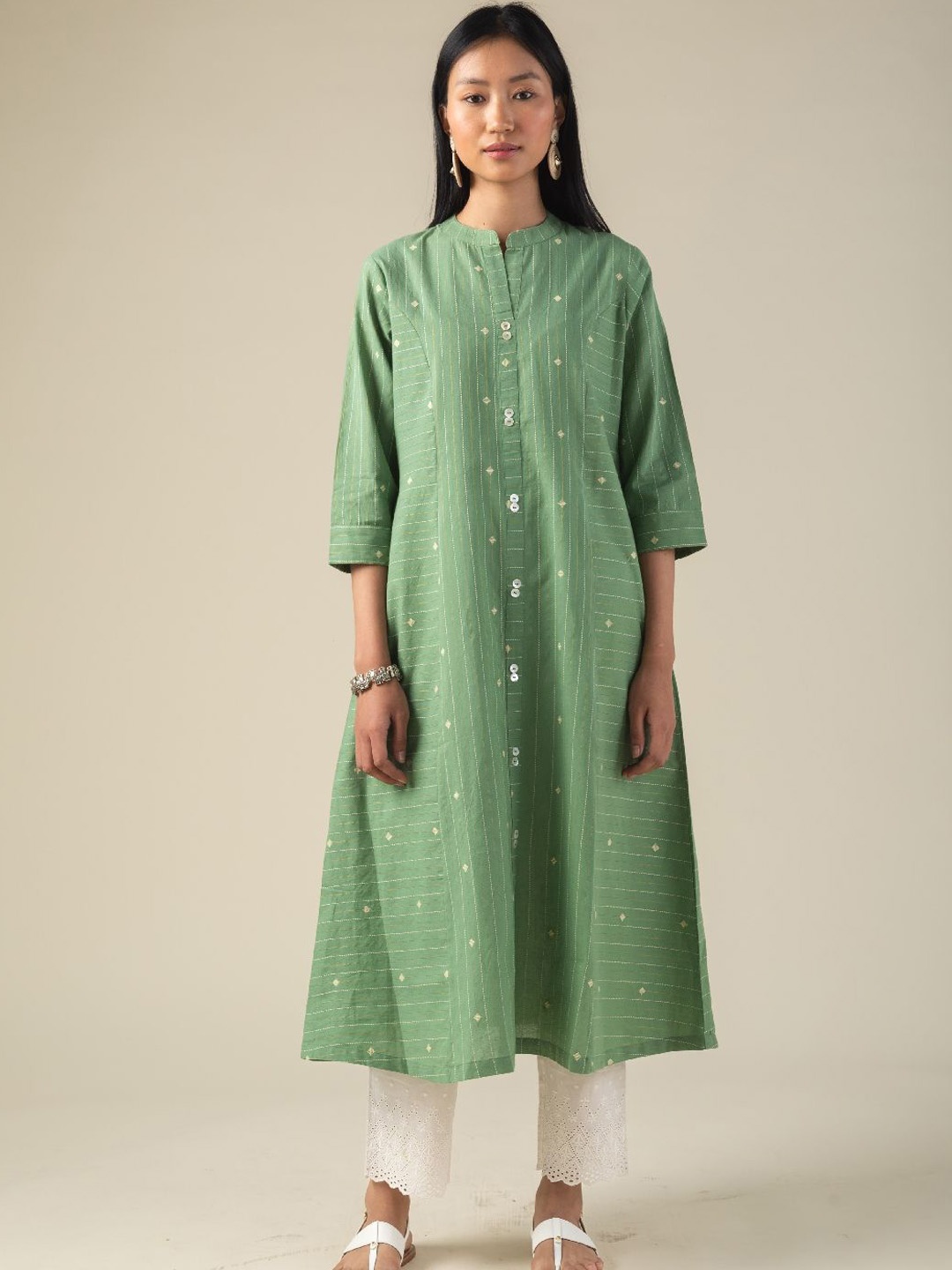 

KUSVAA Geometric Embroidered Mandarin Collar Thread Work A-Line Kurtas, Green