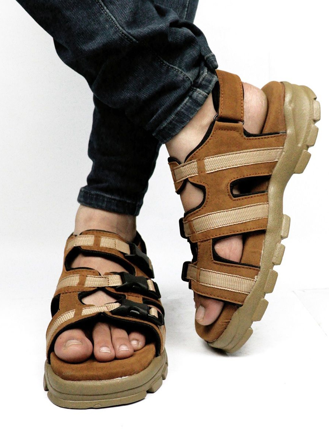 

ROYAL CRUZZ Men Comfort Sports Sandals, Tan