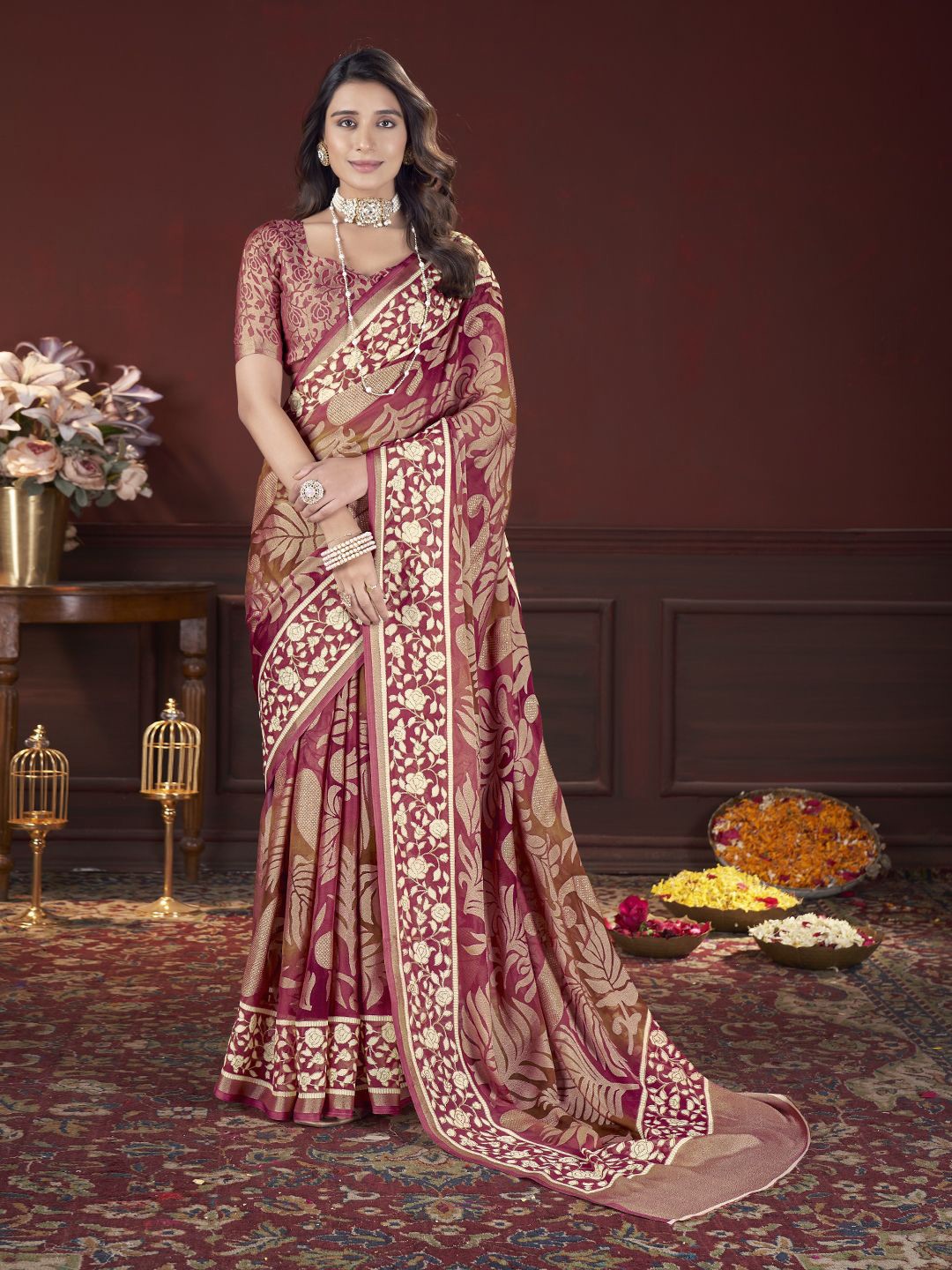 

Mitera Floral Zari Brasso Saree, Magenta