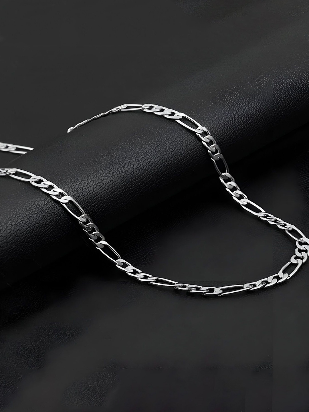

RUHI COLLECTION Unisex Silver-Plated Chain