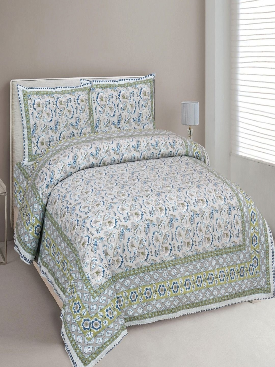 

Myntra Elegant Homes Blue & White Printed Cotton 180 TC King Bedsheet Set 2.74 m x 2.54m