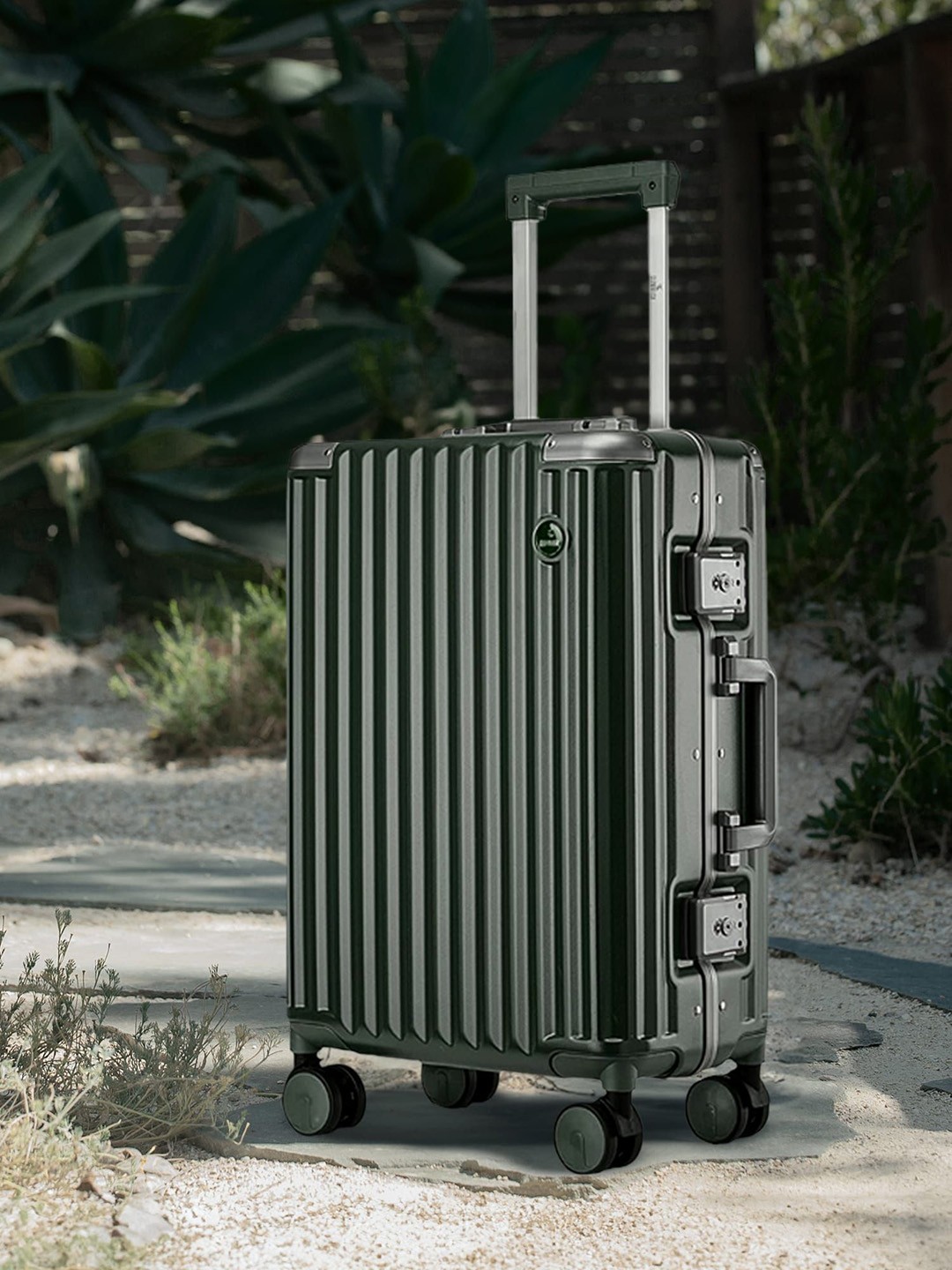 

THE CLOWNFISH Unisex Stark Series Textured Hard-Sided Cabin TrolleyBag, Green