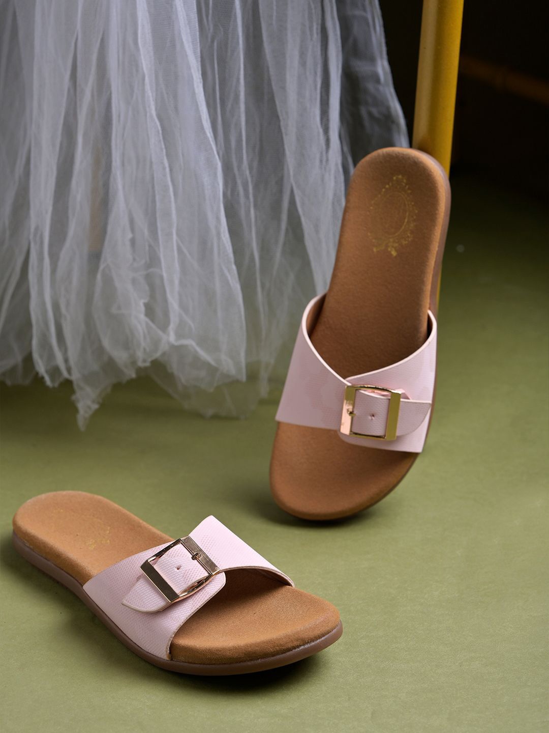 

Shoetopia Girls Open Toe Flats, Pink