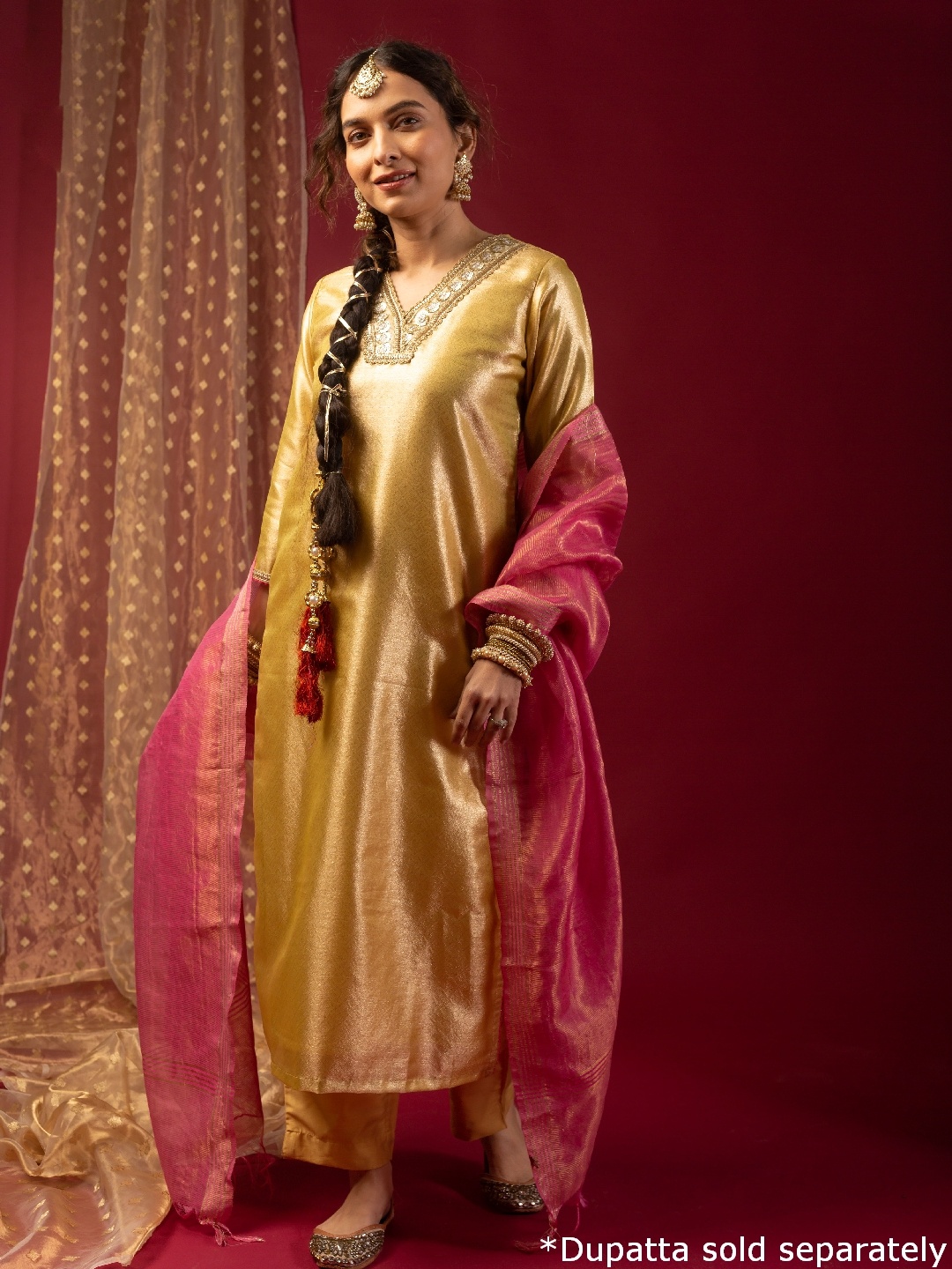 

KUSVAA Floral Yoke Design V-Neck Tissue Straight Kurta With Trousers, Yellow