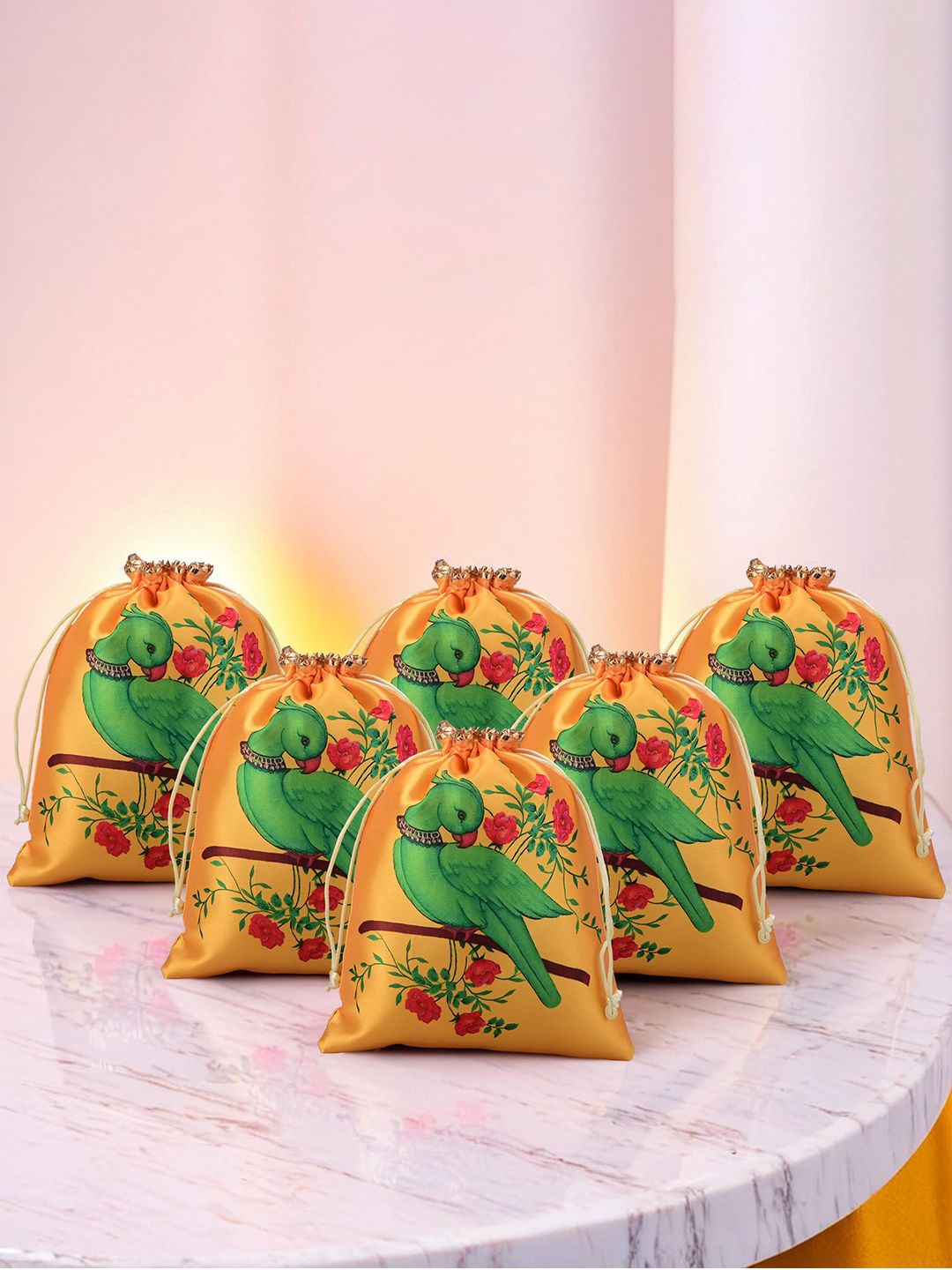 

Kuber Industries 6 Pieces Parrot Printed Potli Clutchs, Yellow