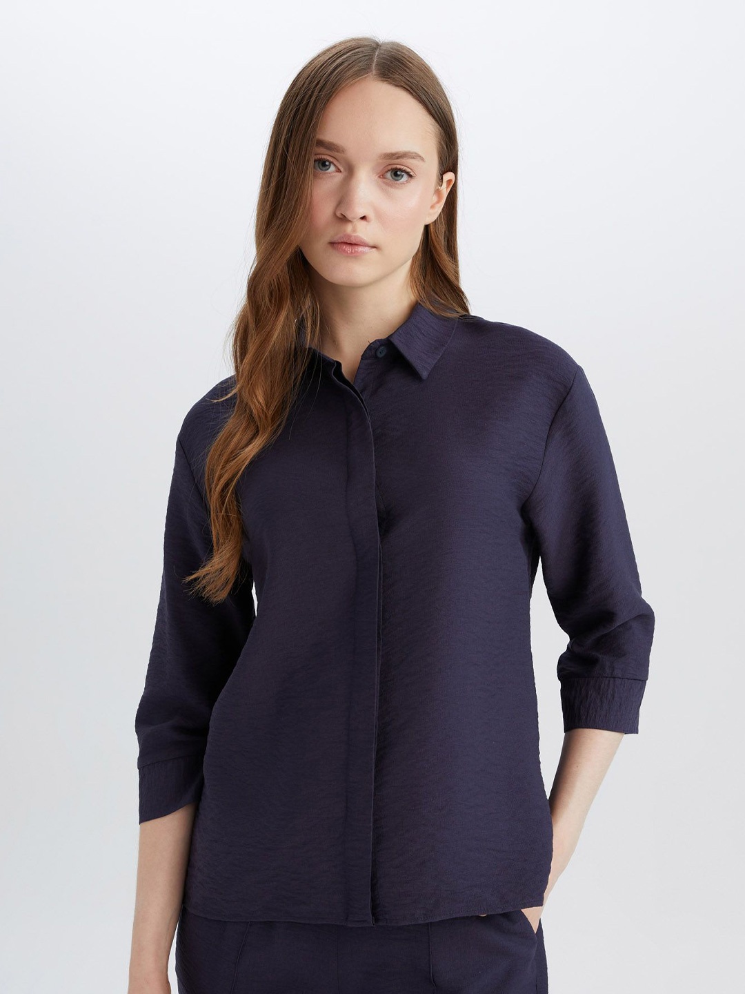 

DeFacto Women Opaque Casual Shirt, Na