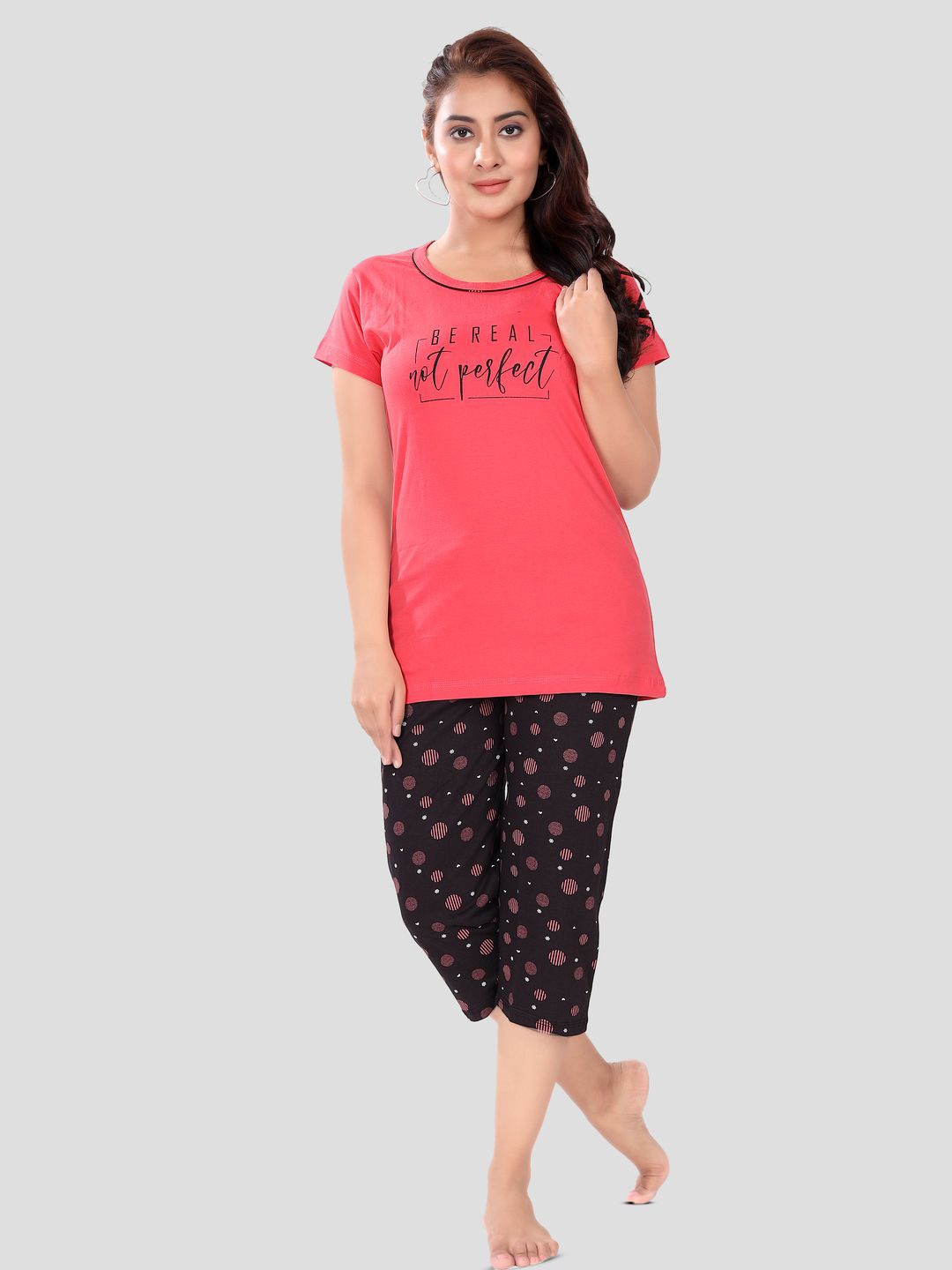 

SWEET MOON Typography Printed T-Shirt With Capri Night Suit, Red