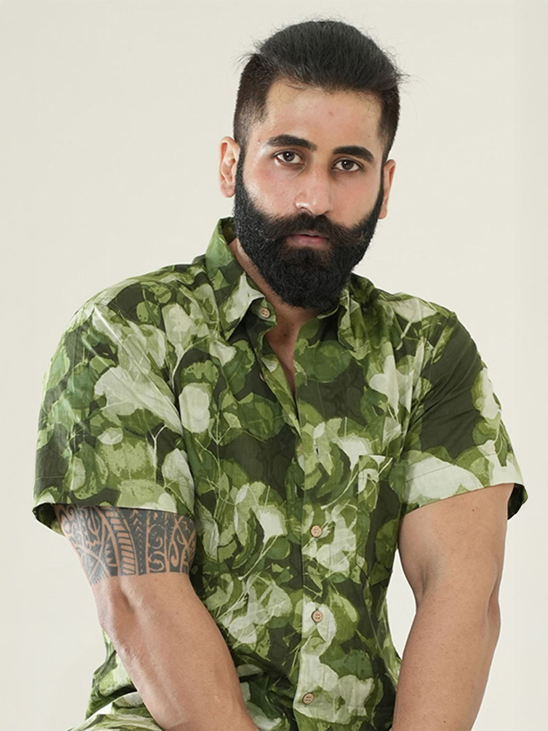 

Style Matters Men Standard Fit Spread Collar Floral Printed Cotton Casual Shirt, Green