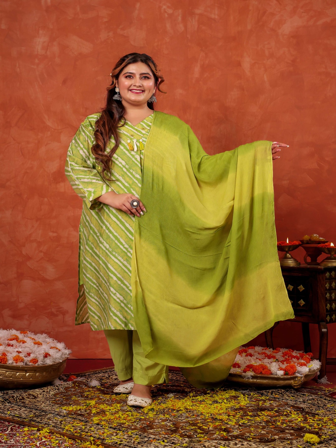 

LALI JAIPUR Plus Size Leherita Printed Sequinned Straight Kurta With Trousers And Dupatta, Green