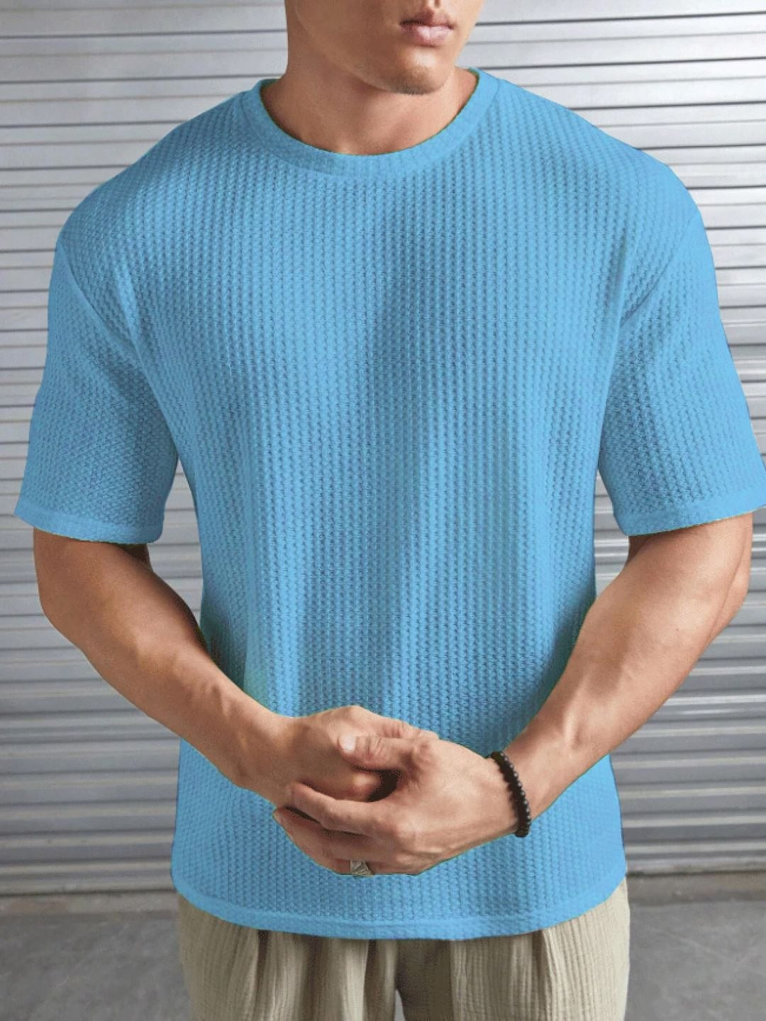 

HUSHBUCKS Men Self Design Round Neck T-shirt, Turquoise blue