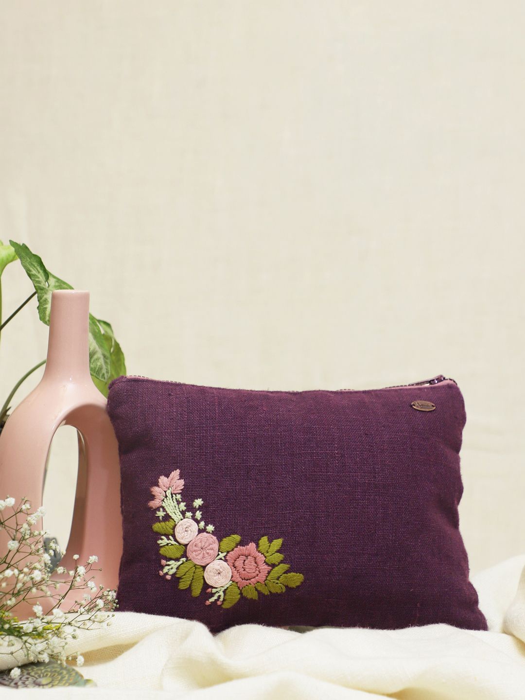 

DESIGN GAATHA Embroidered Pure Linen Pouch, Purple