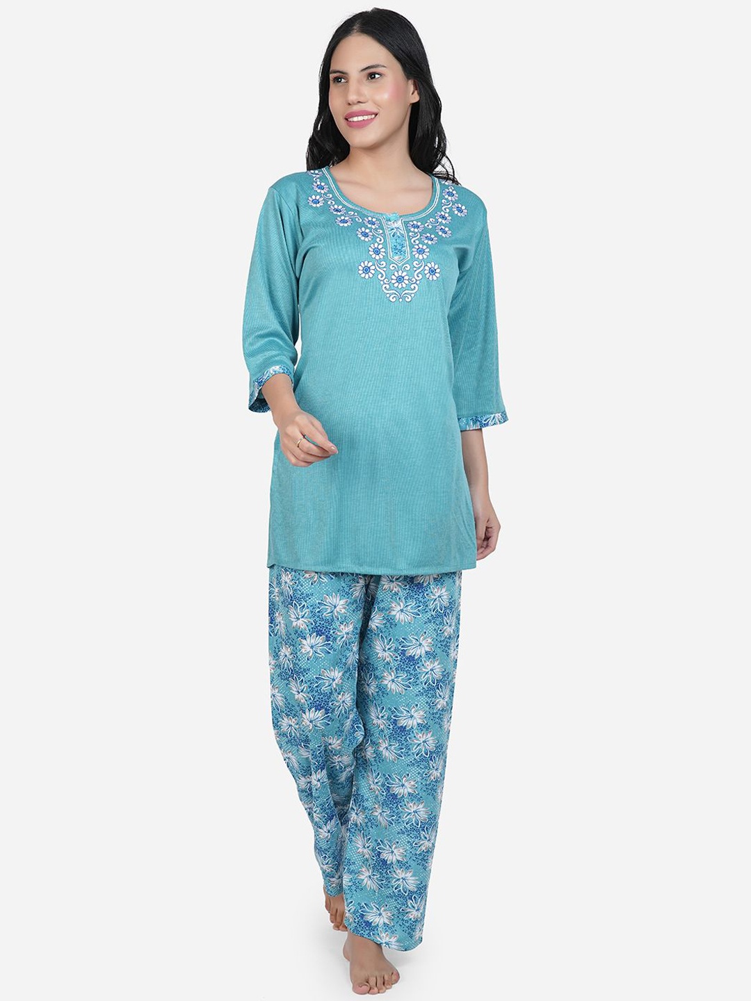 

SHYAM SONS FLAIR Women Printed Night suit, Green