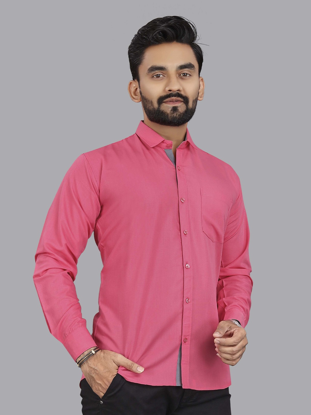 

Metronaut Men Classic Fit Spread Collar Solid Cotton Casual Shirt, Pink