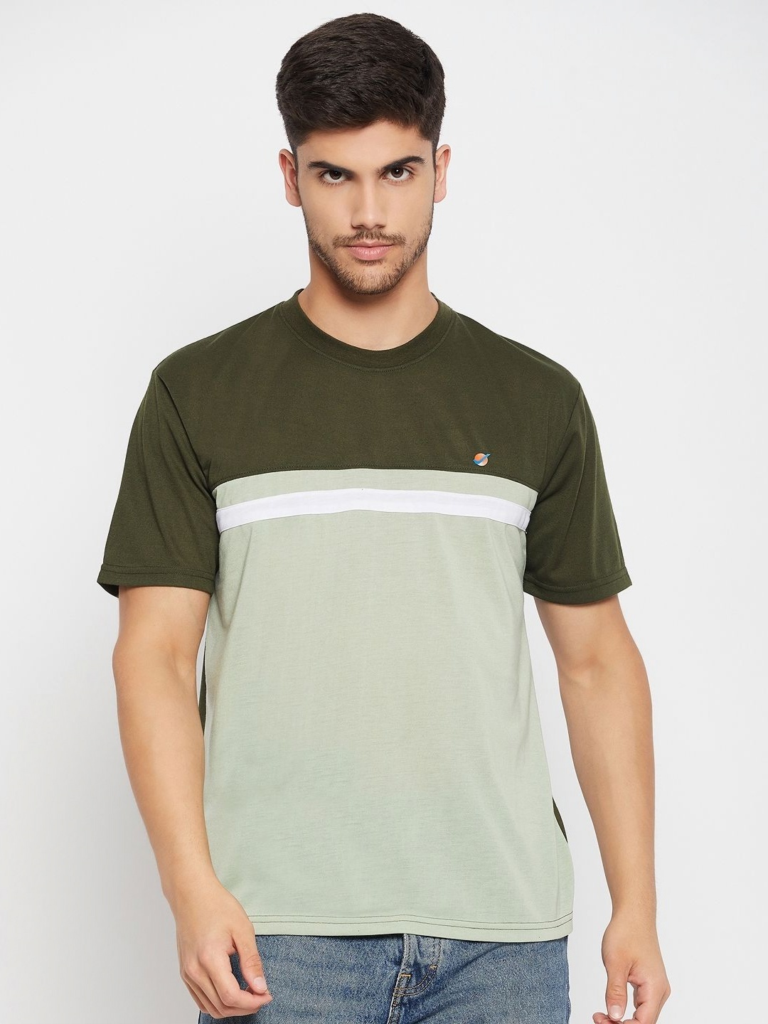 

AUXAMIS Men Colourblocked Pockets T-shirt, Olive