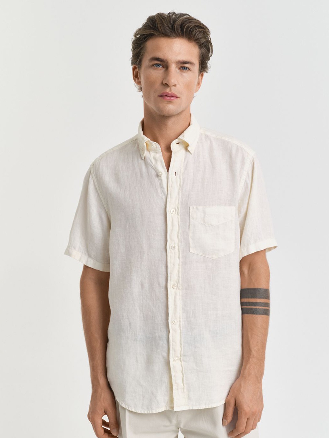 

GANT Men Button-Down Regular Garment Dyed Linen Casual Shirt, Cream