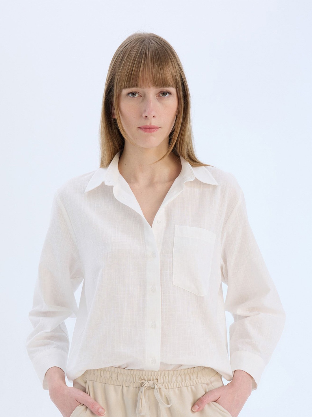 

DeFacto Women Relaxed Fit Spread Collar Solid Cotton Casual Shirt, Off white