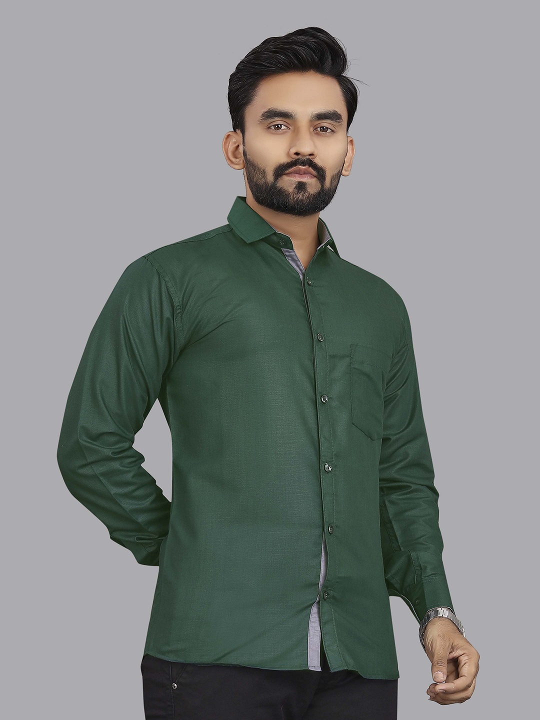 

Metronaut Men Classic Fit Spread Collar Solid Cotton Casual Shirt, Green