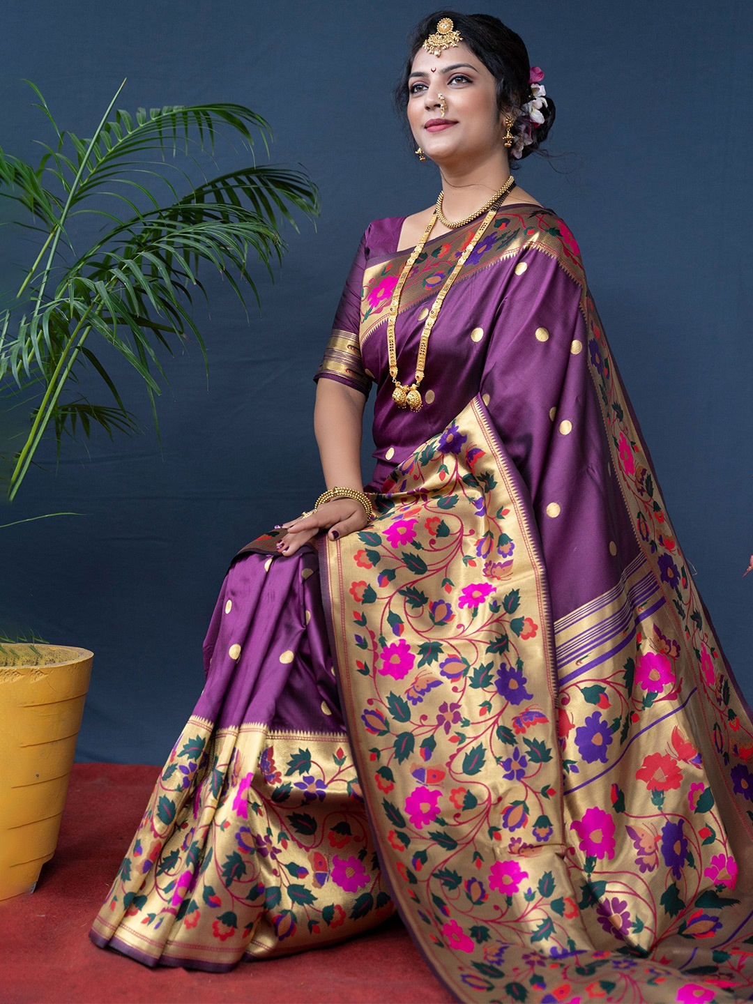 

Kandora Polka Dot Zari Pure Silk Paithani Saree, Magenta