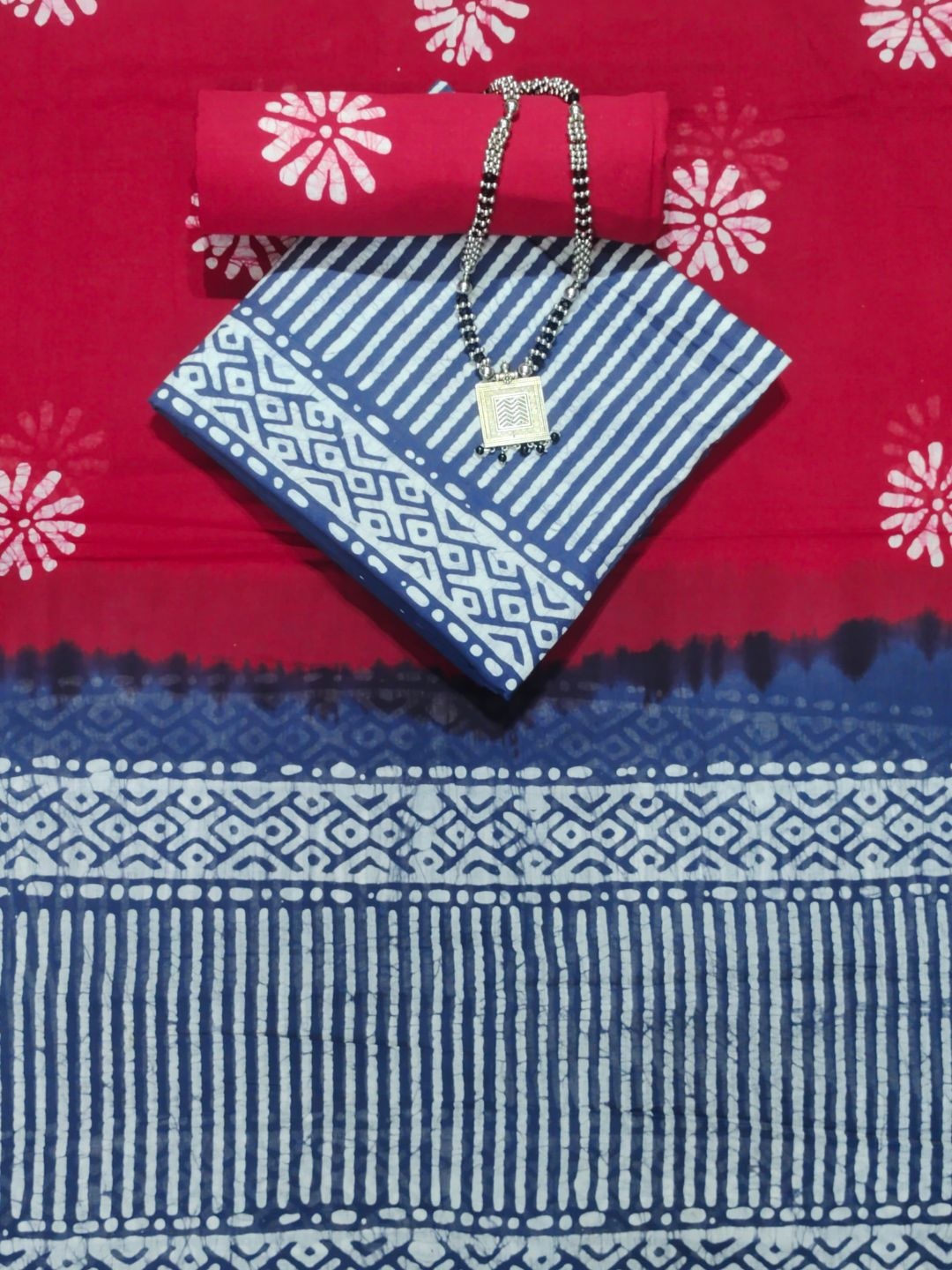 

Farooq Dyeing Striped Pure Cotton Unstitched Dress Material, Blue
