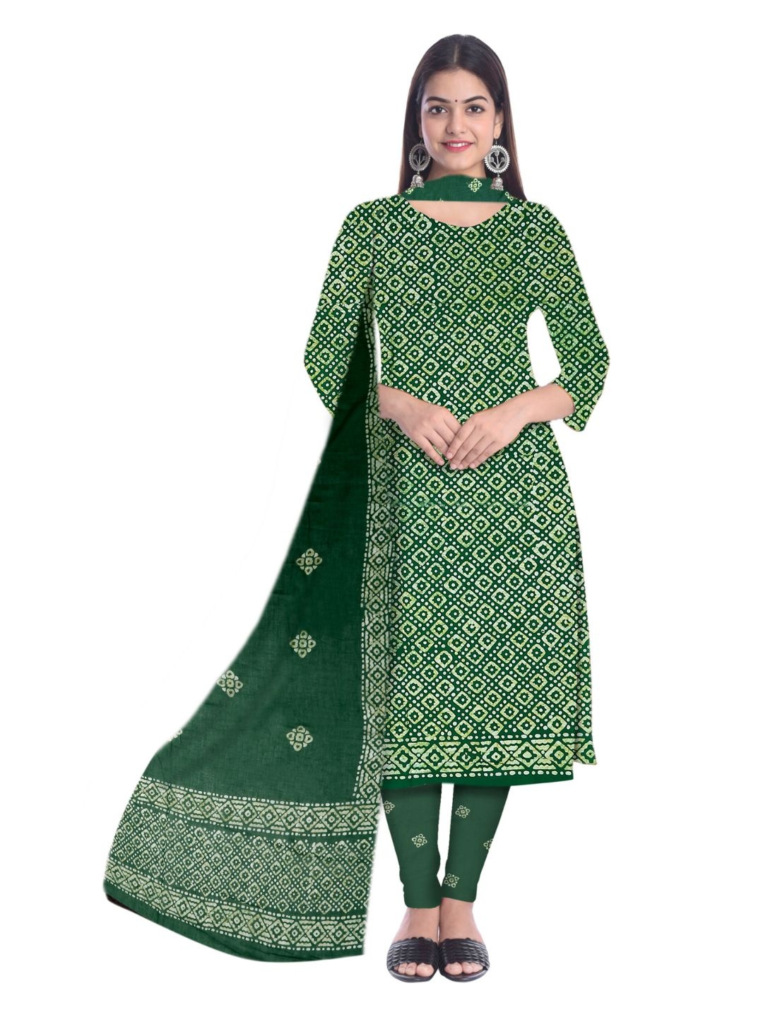 

Farooq Dyeing Geometric Printed Pure Cotton Unstitched Dress Material, Green