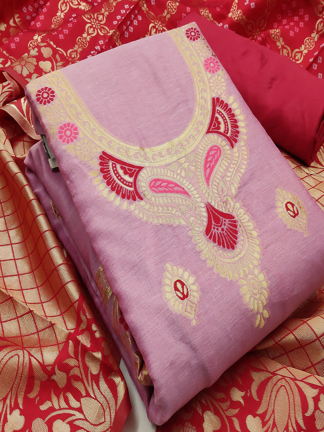 

HERE&NOW Floral Embellished Unstitched Dress Material, Pink