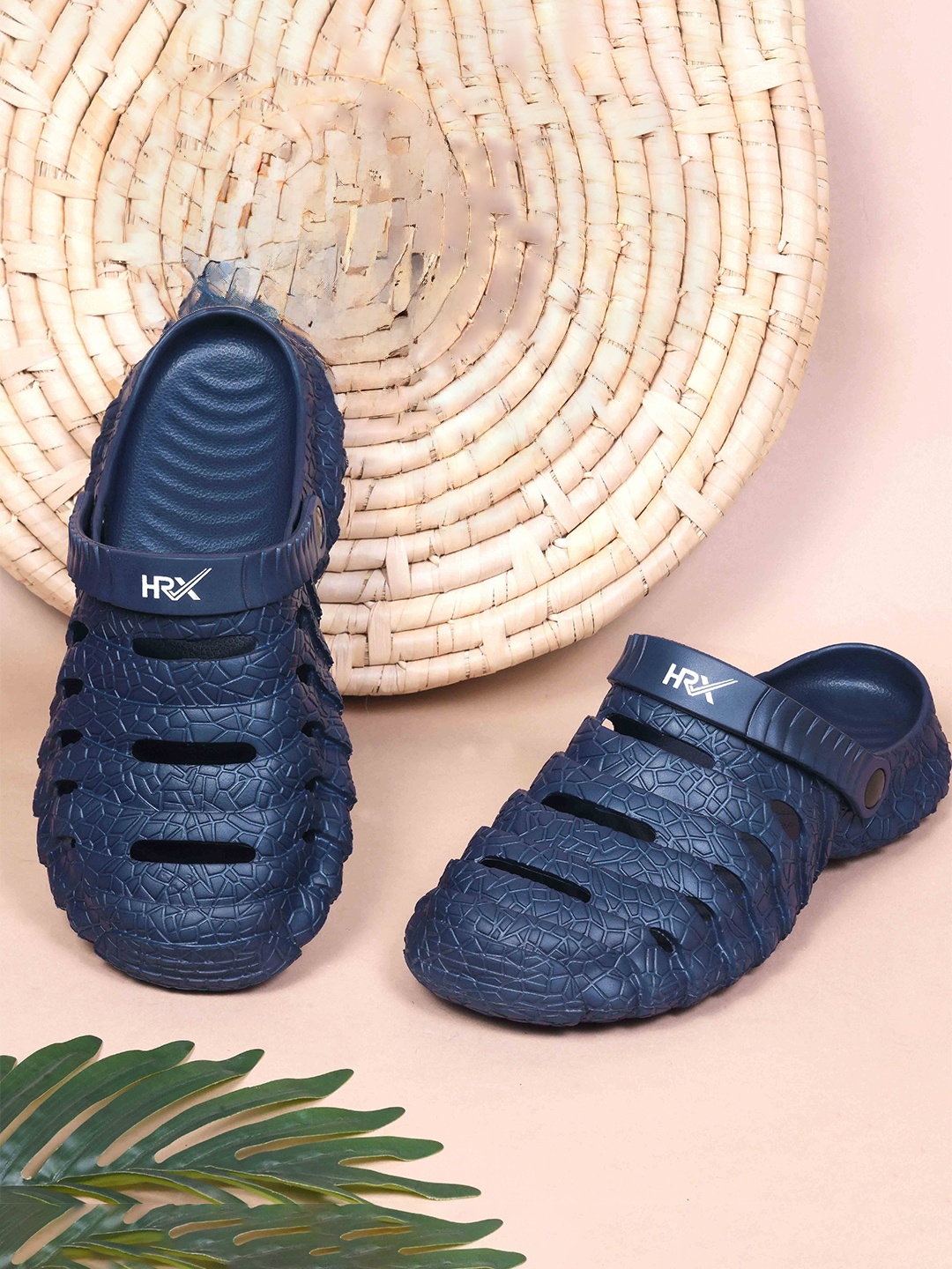 

HRX by Hrithik Roshan Men Rubber Clogs, Navy blue