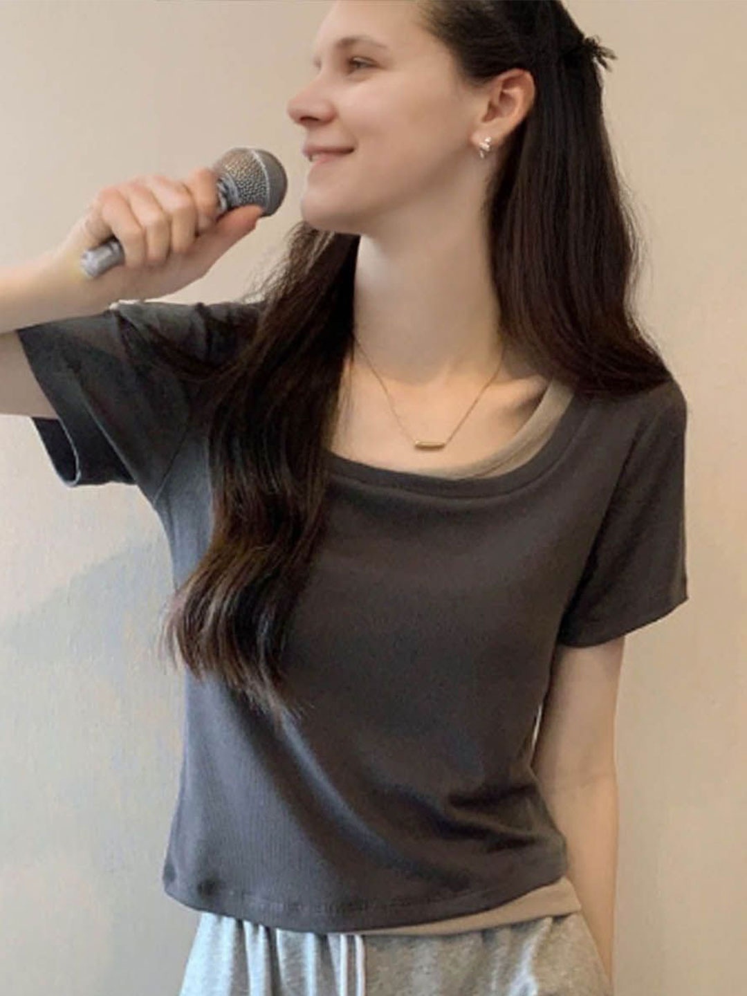 

StyleCast Women Round Neck Short Sleeves Top, Grey
