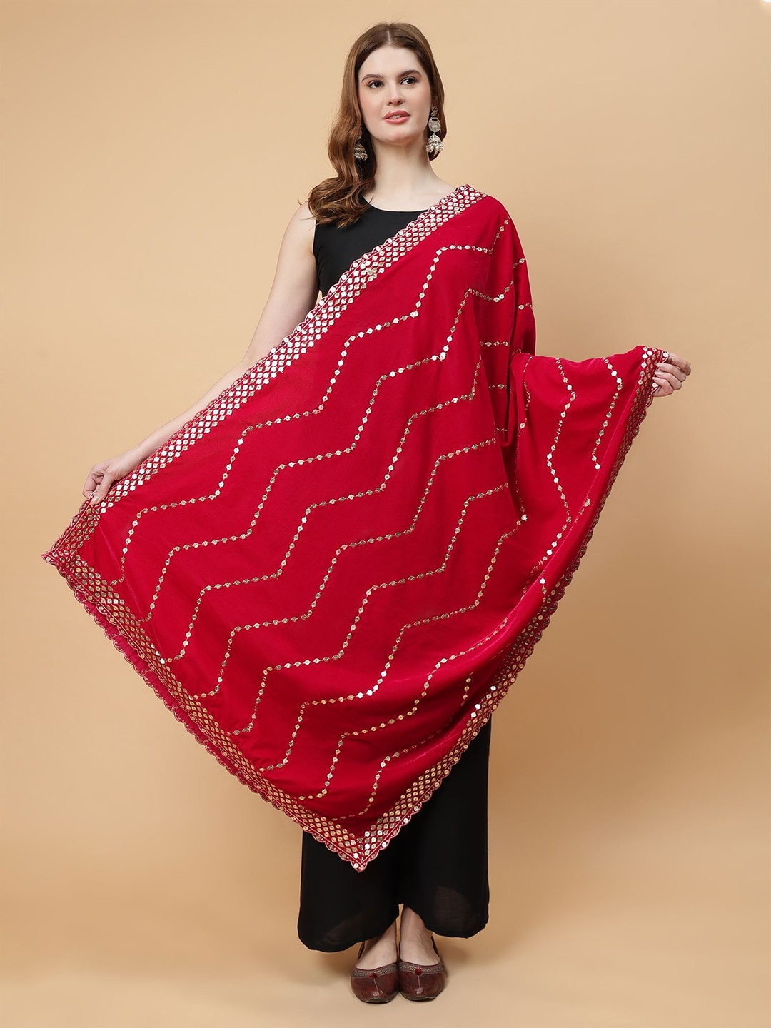 

Moda Chales Chevron Embroidered Velvet Dupatta With Sequinned, Magenta
