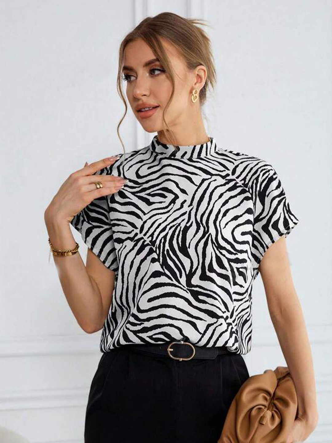 

KASHIAN Women Tropical Print Top, Black
