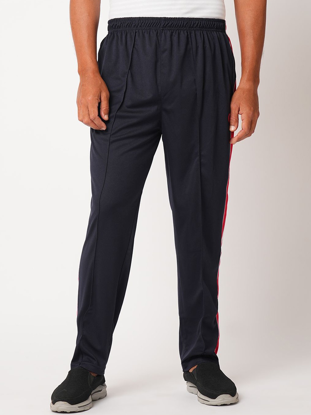 

ESTRO Men Striped Slim Fit Mid Rise Track Pants, Navy blue