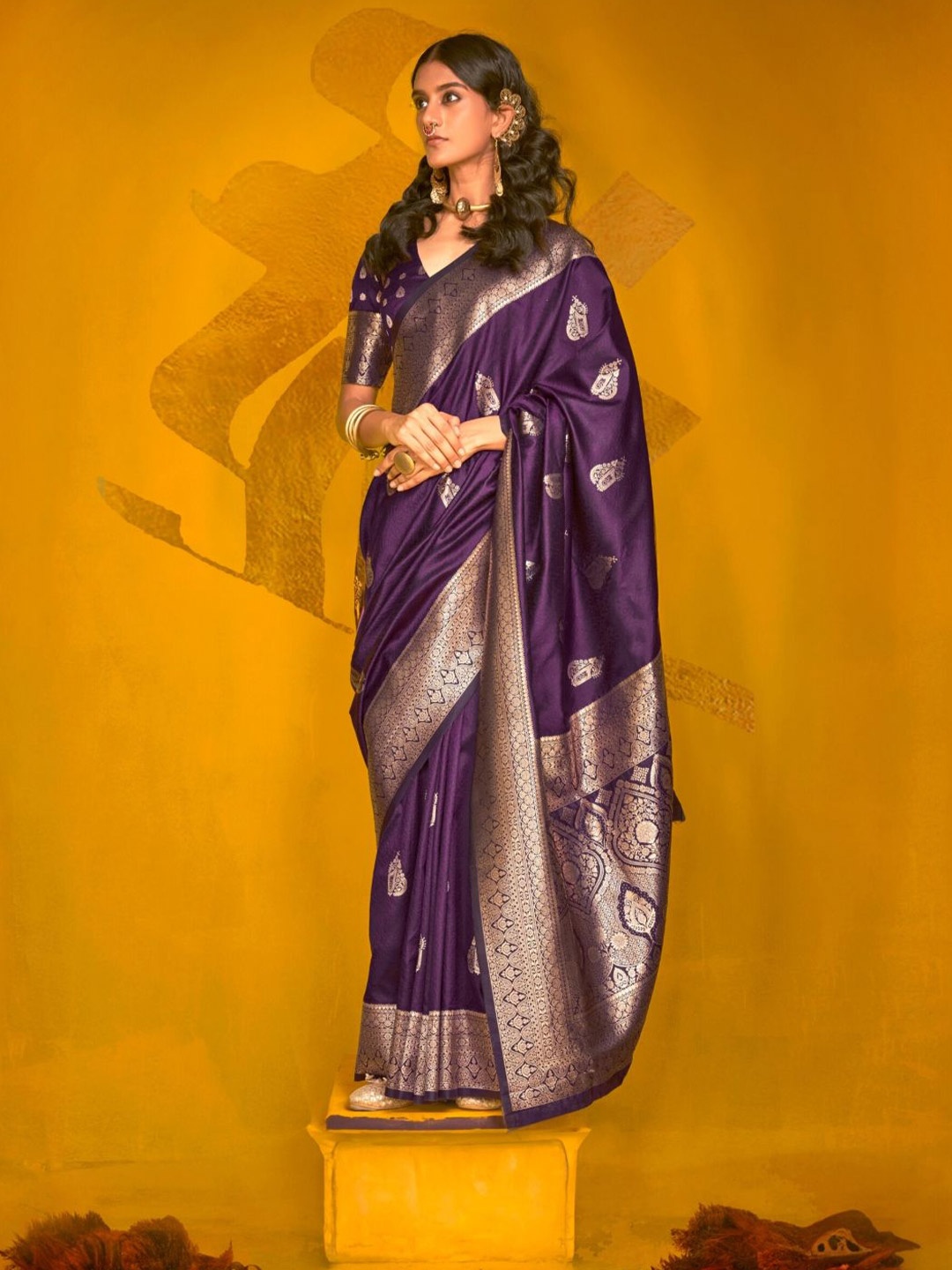 

BLENDIFY Woven Design Zari Banarasi Saree, Purple