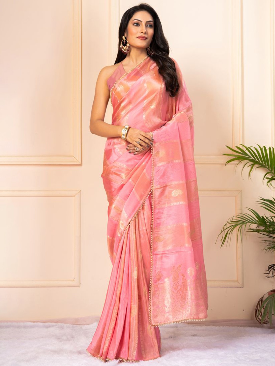 

KAJREE Woven Design Beads and Stones Pure Silk Jamdani Saree, Pink