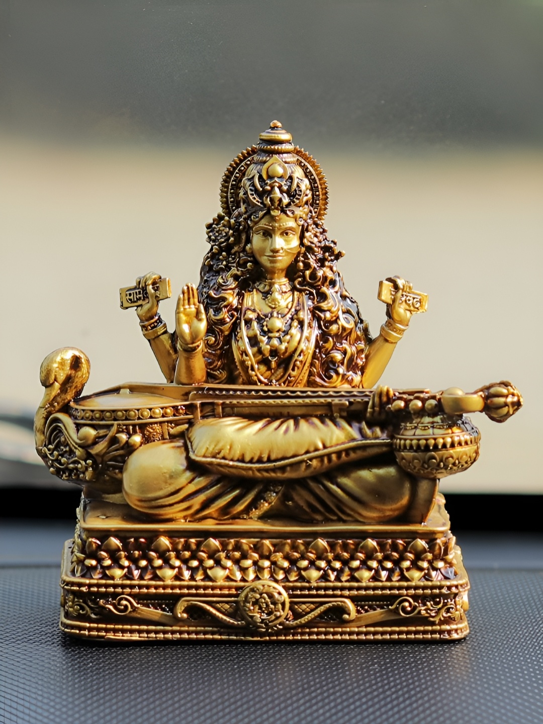 

Artarium LLP Brown Showpiece