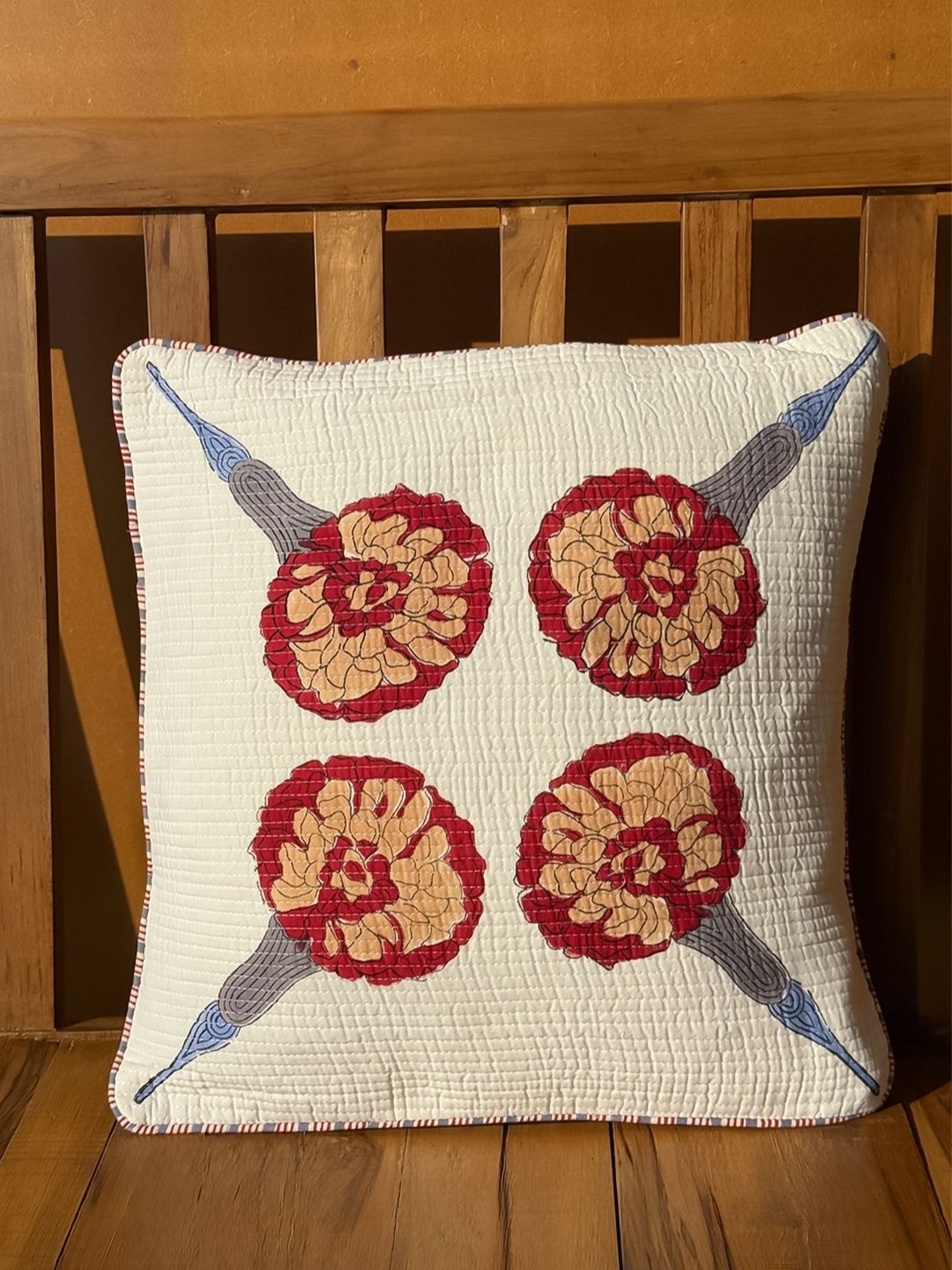 

ARAVALII White & Red 2 Pieces Floral Printed Cotton Square Cushion Covers
