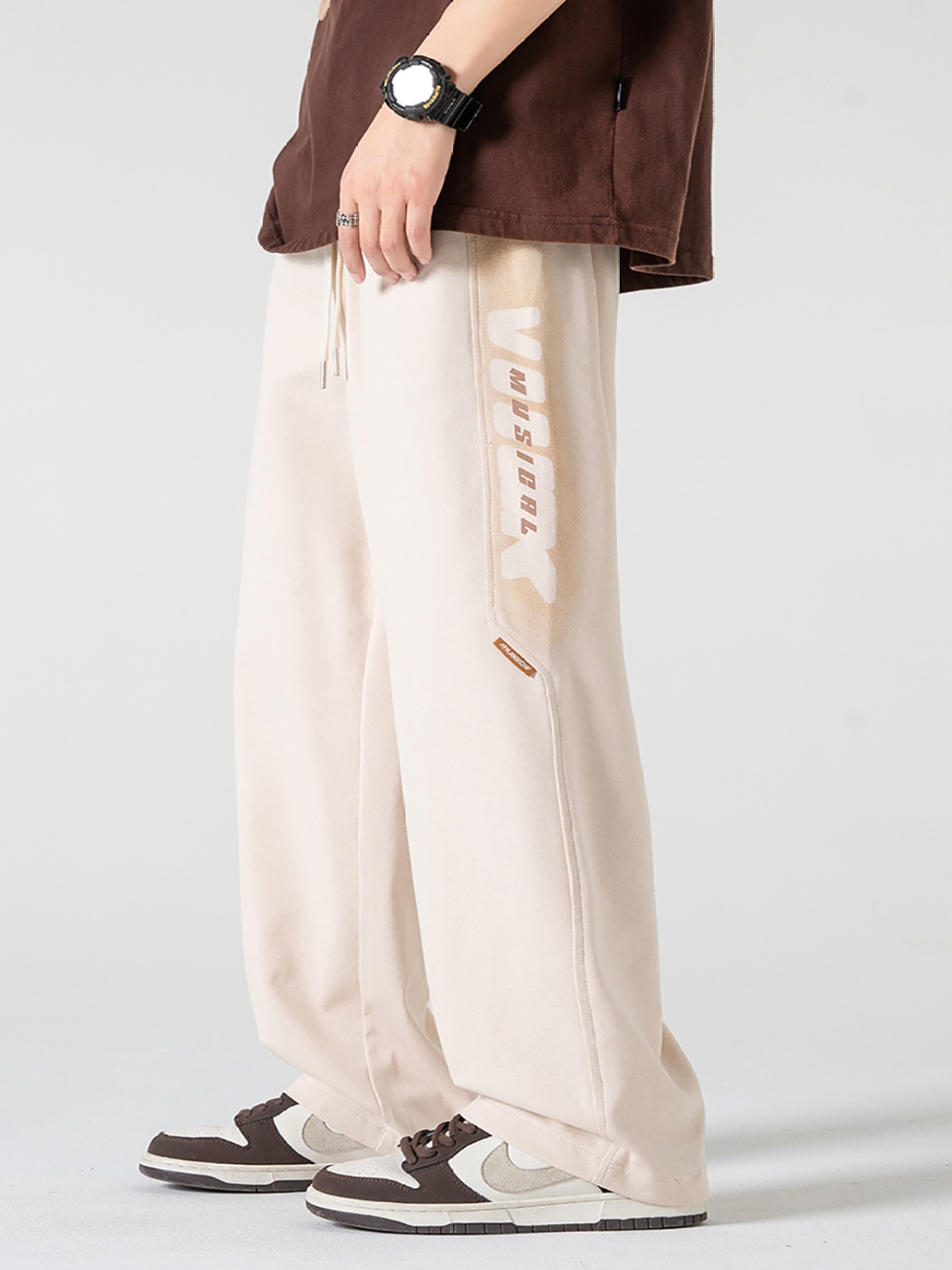 

StyleCast x Revolte Men Loose Fit Easy Wash Pleated Trousers, Khaki