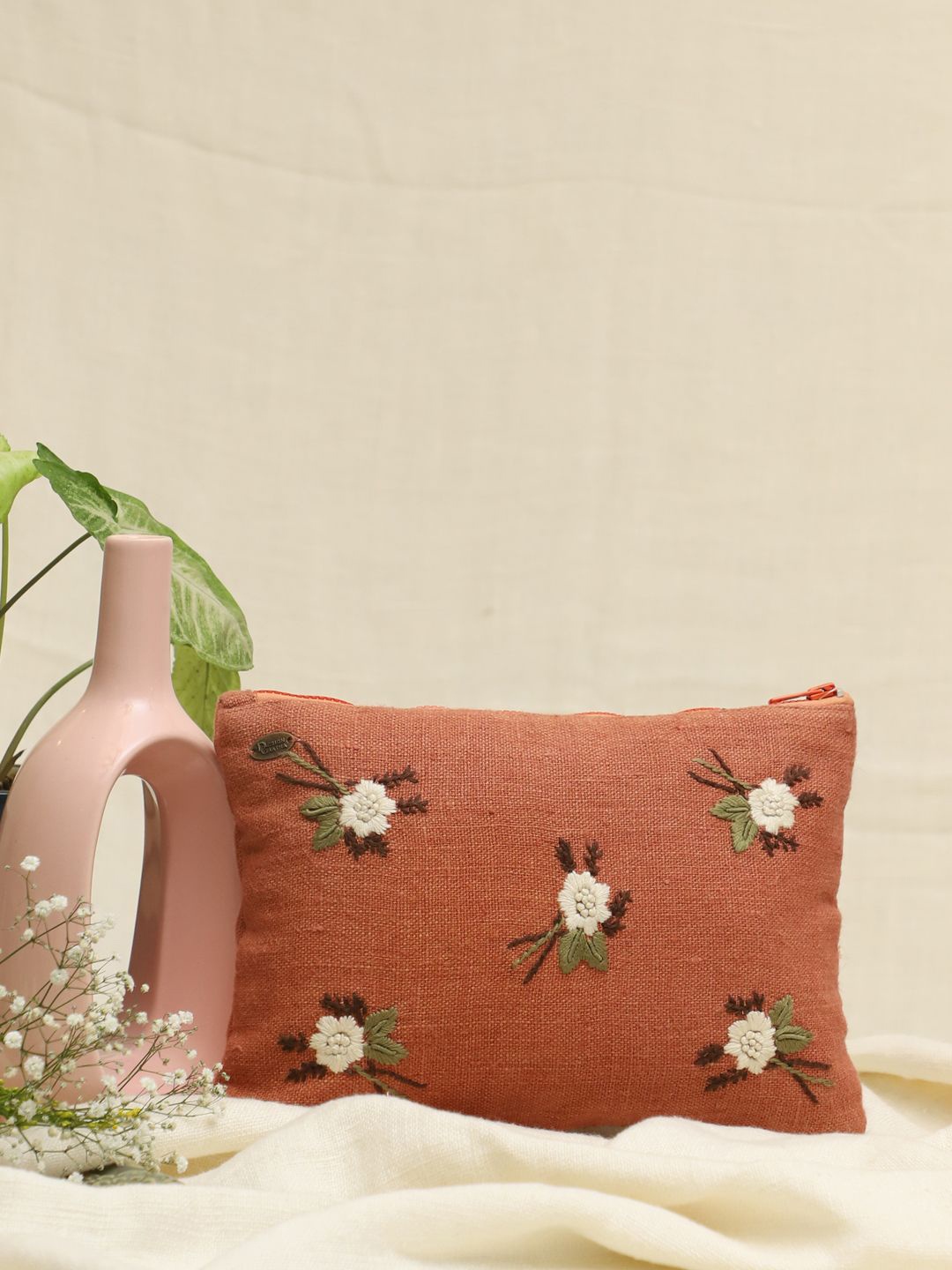 

DESIGN GAATHA Embroidered Pure Linen Pouch, Brown
