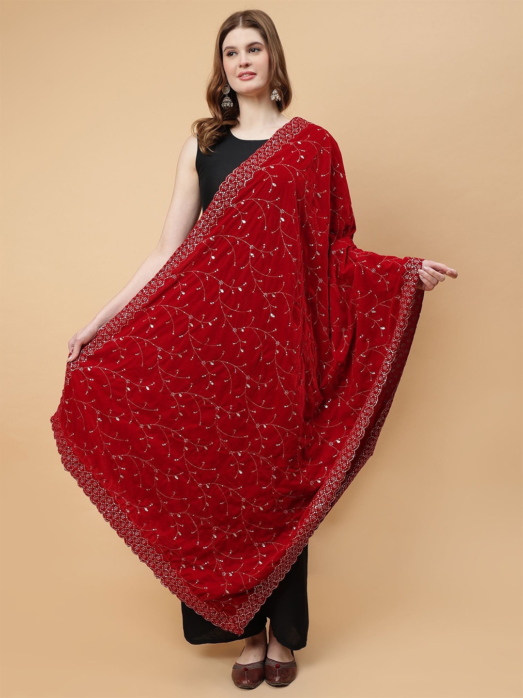 

Moda Chales Floral Embroidered Velvet Dupatta With Sequinned, Red