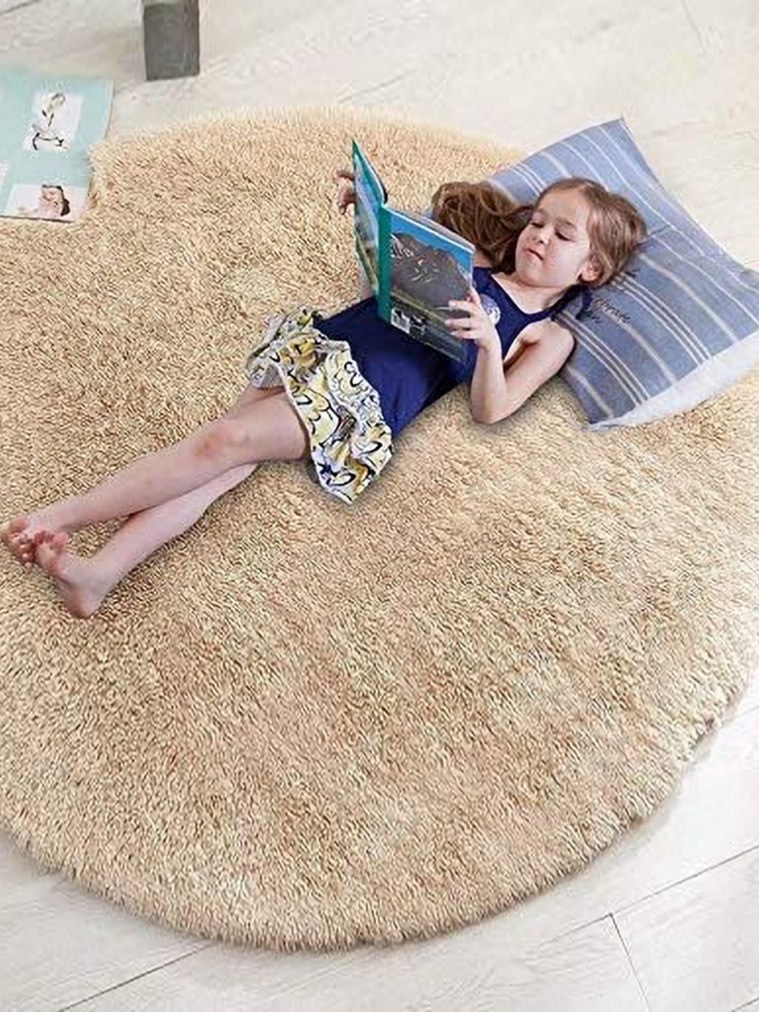 

Banchmark Home Furnishings Beige Shaggy Fluffy Round Carpet