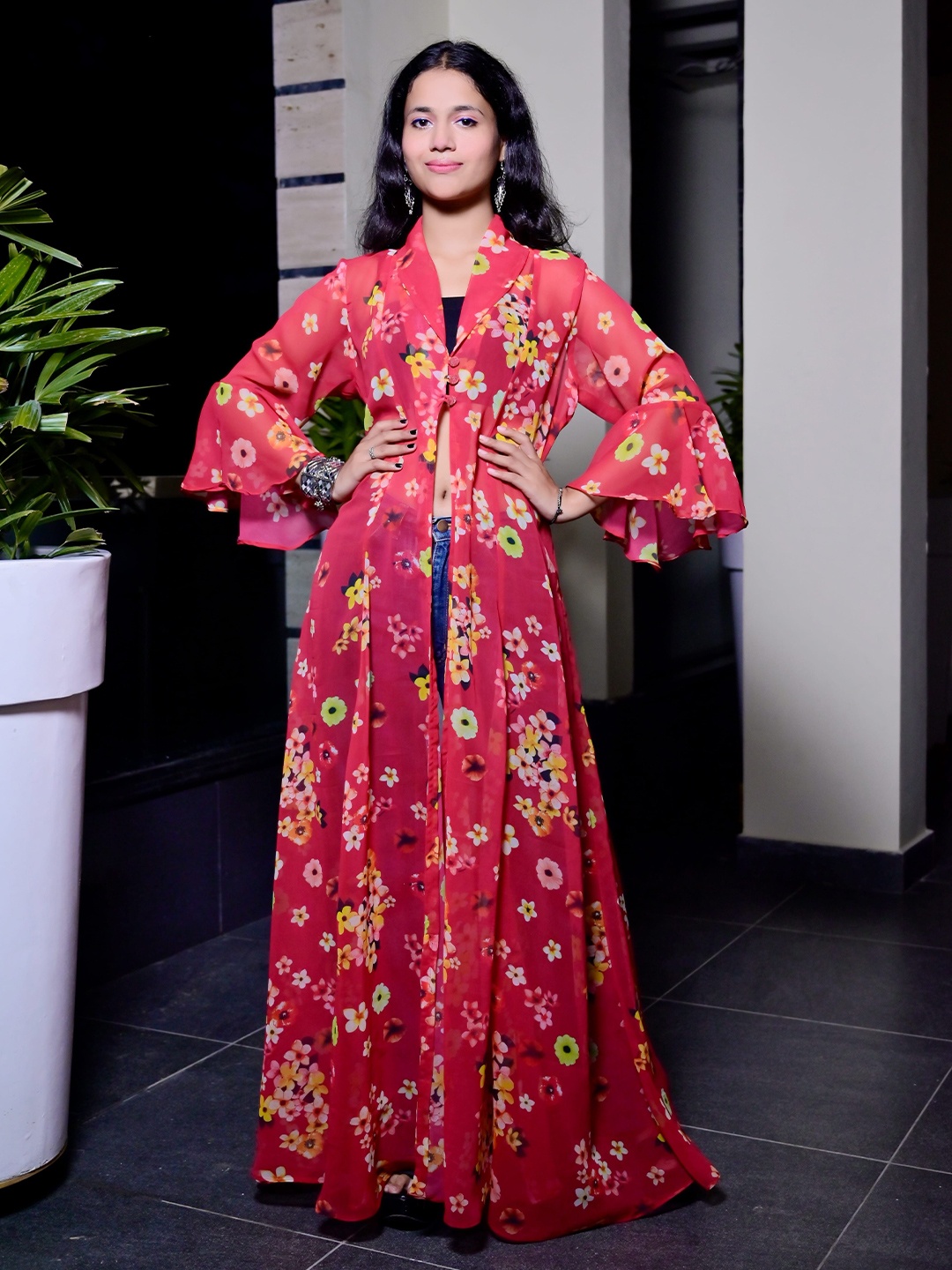 

SUFIZA LIFESTYLE Floral Printed Longline Button Georgette Shrug, Red