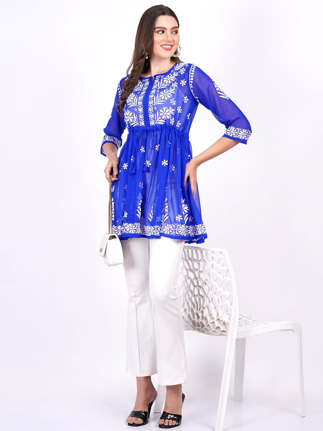 

SUFIZA LIFESTYLE Embroidered Chikankari Tunic, Blue