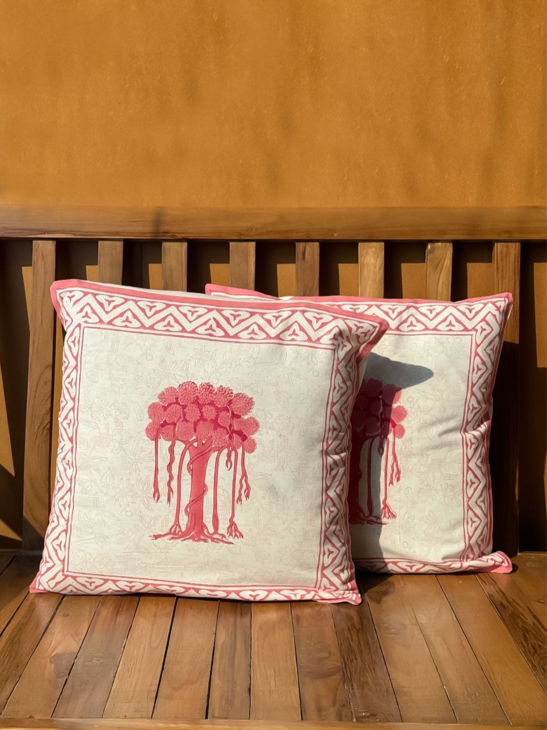 

ARAVALII White & Pink Set of 2 Floral Square Cushion Covers