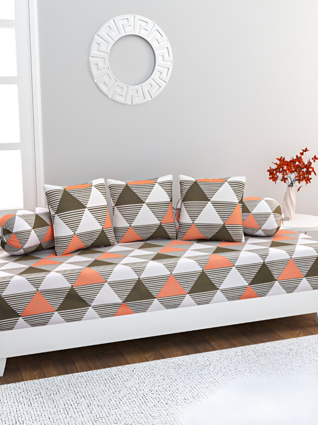 

HOME AFFAIRS White & Orange 6 Pieces Geometric Printed Pure Cotton 160 TC Single Diwan Set